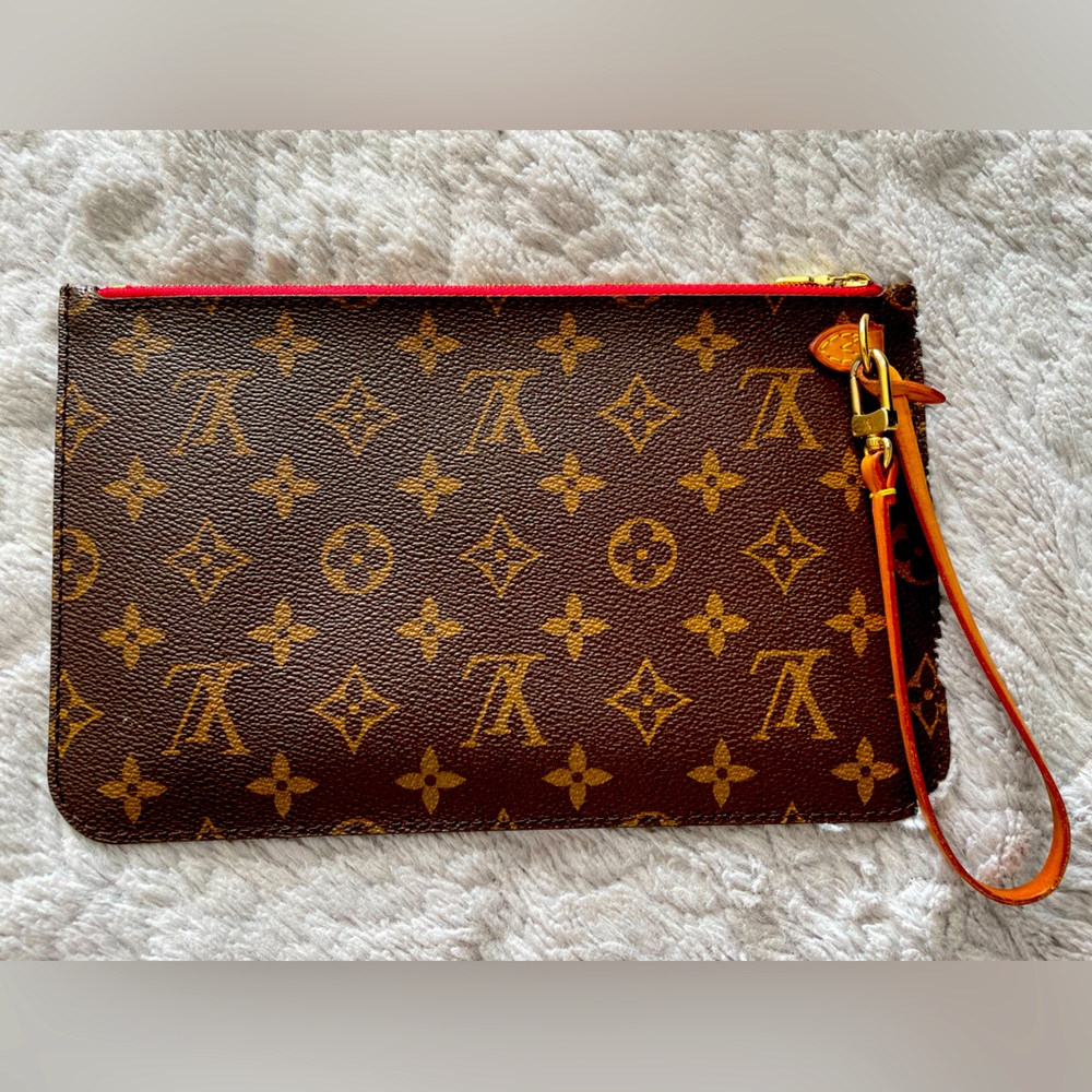 Authentic Louis Vuitton Neverfull Pouch